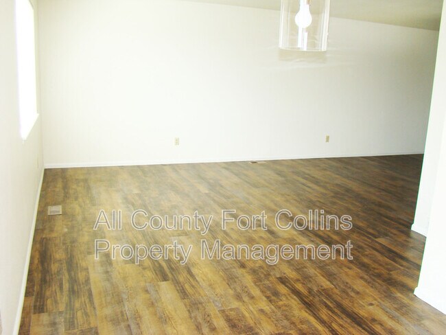 Foto del edificio - 6608 Kevin Dr