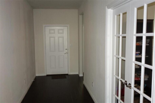 Foto del edificio - 6623 Rutledge Rd