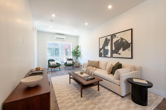 Foto del edificio - 884 Rowley