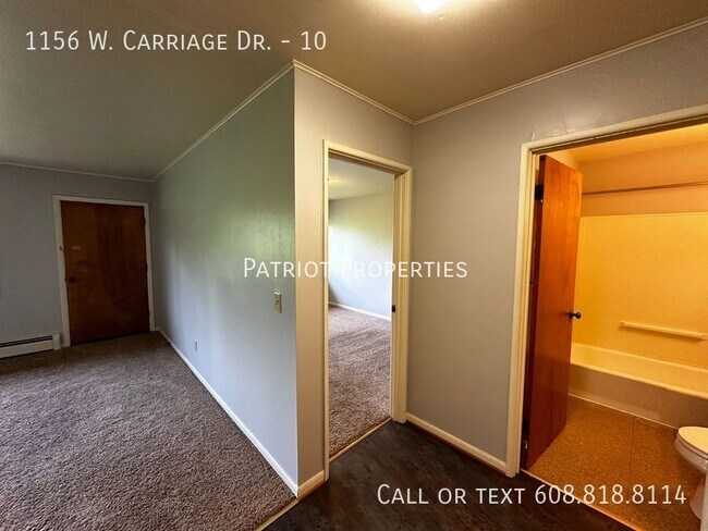 Foto del edificio - 1 bedroom/ 1 bath apartment in Whitewater, WI