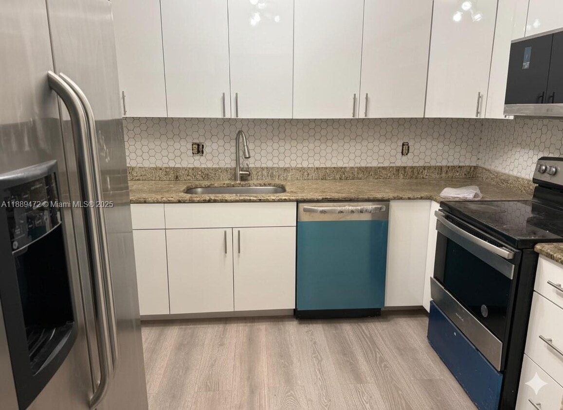 Foto principal - 604 NW 13th St