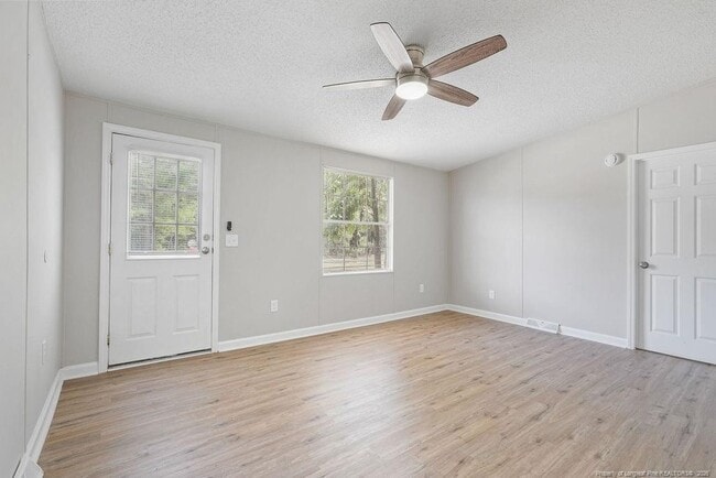 Foto del edificio - 234 Twin Creek Dr