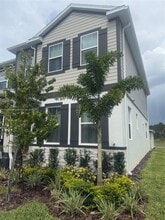 Building Photo - 9261-9261 Gran Teatro Dr
