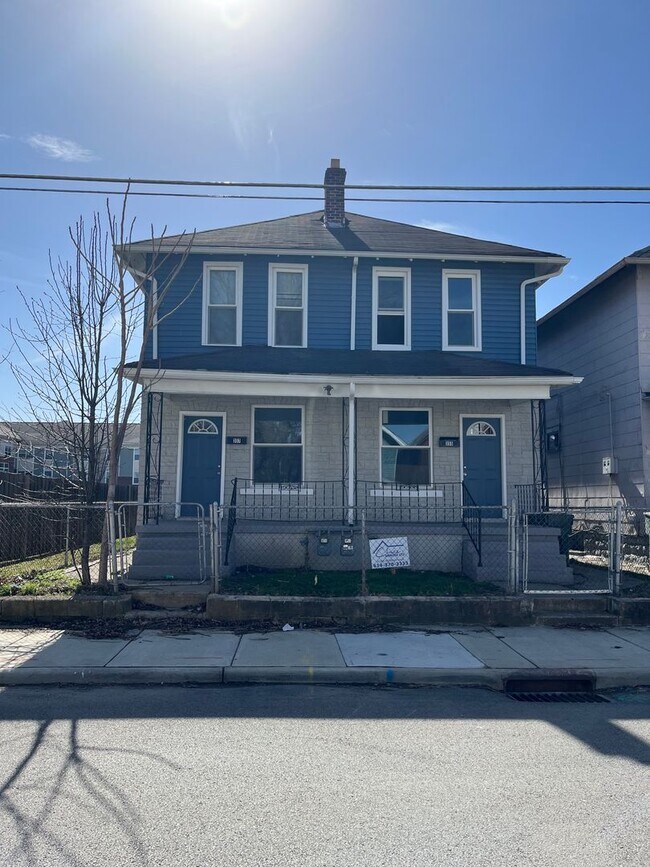Building Photo - 355-357-357 E Innis Ave