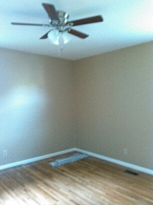 Foto del edificio - 1000 Waverly Ave