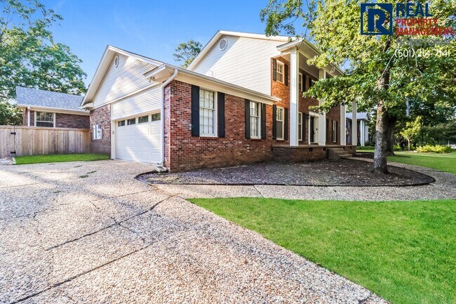 Foto del edificio - 130 Valley Club Cir