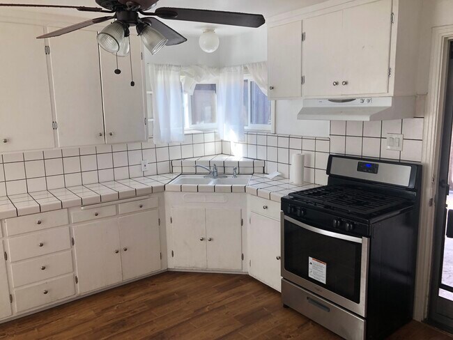 Foto del edificio - 2176 Elliott St