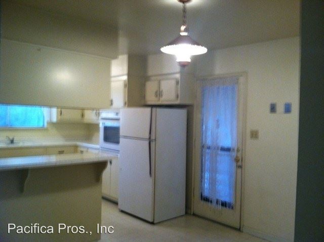 Foto del edificio - 4215 Robertson Ave