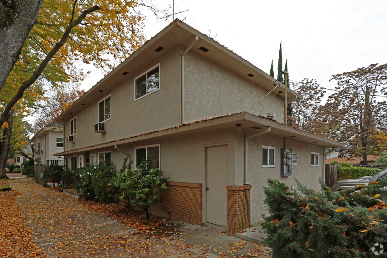 Building Photo - 1920 12th St