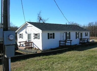 Building Photo - 909-913 Niangua Rd