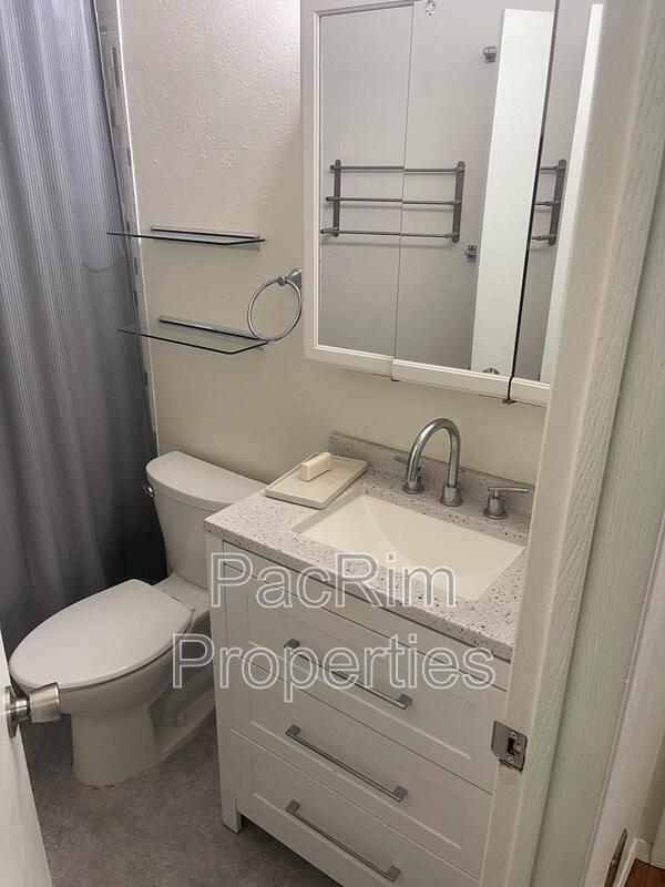 Building Photo - 9300 Glenn Haven Dr