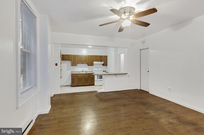 Foto del edificio - 600 E Girard Ave