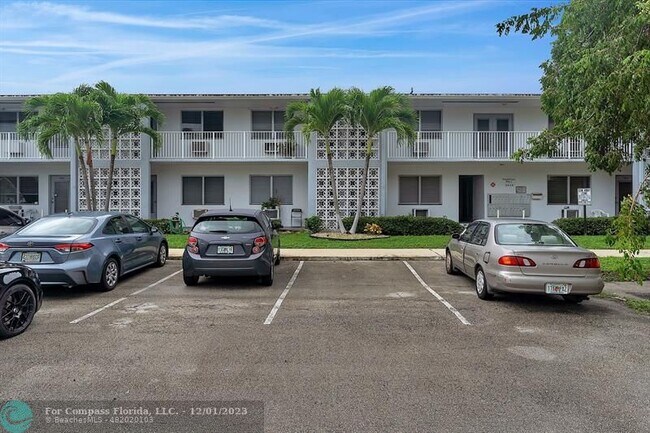Foto del edificio - 2020 NE 51st Ct