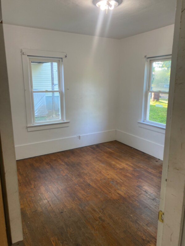 Building Photo - 927 Jefferson Ave