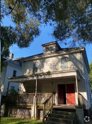 Building Photo - 1729 S 1st St