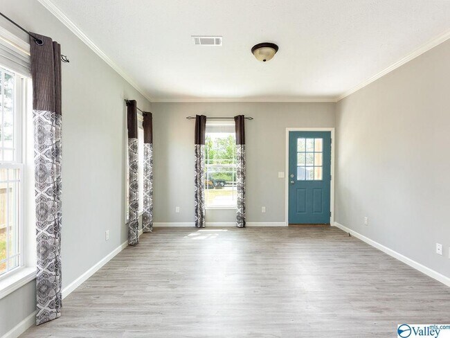 Building Photo - 334 Clutts Rd