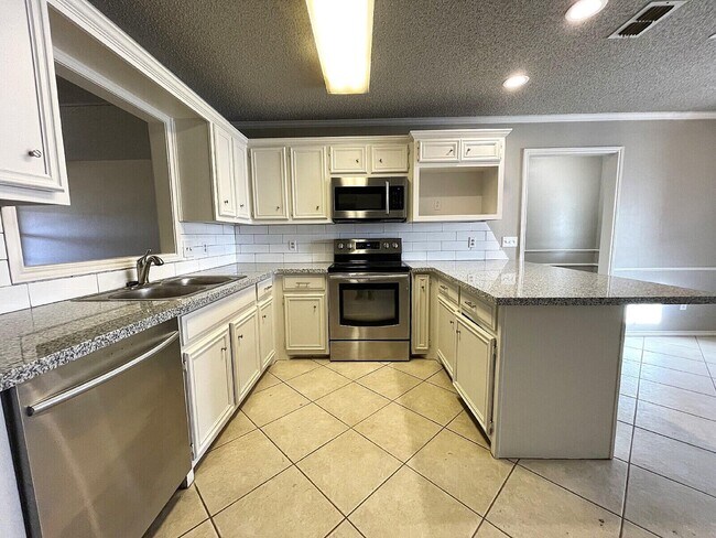 Foto del edificio - 6328 10th St