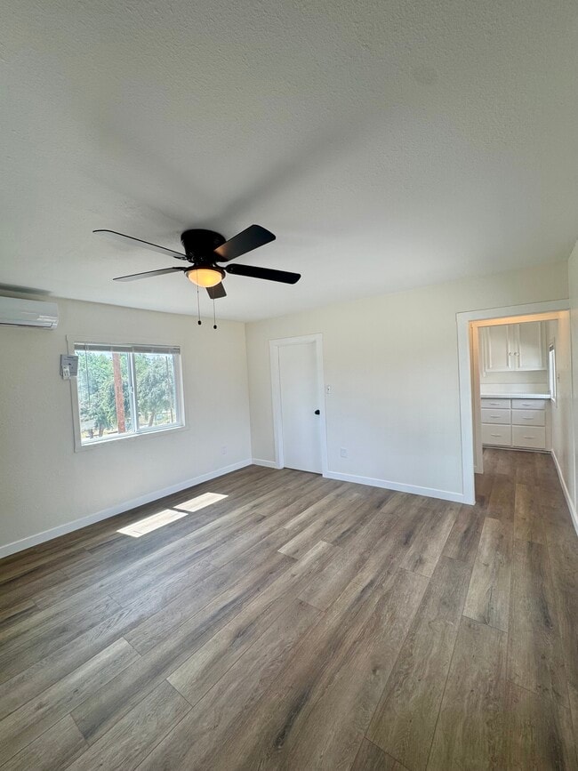 Foto del edificio - 1404 Prospect Dr