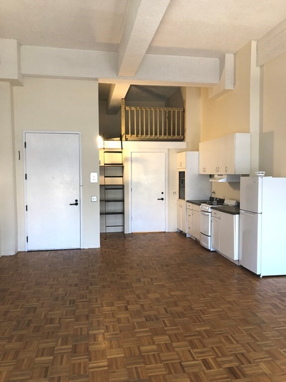 Foto principal - 51 Brookline Ave