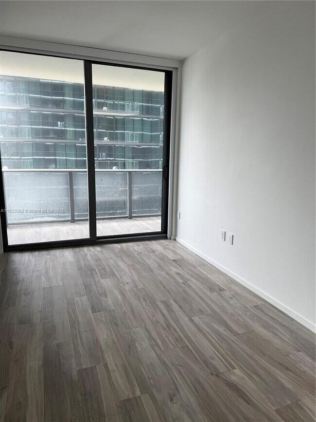 Foto del edificio - 801 S Miami Ave