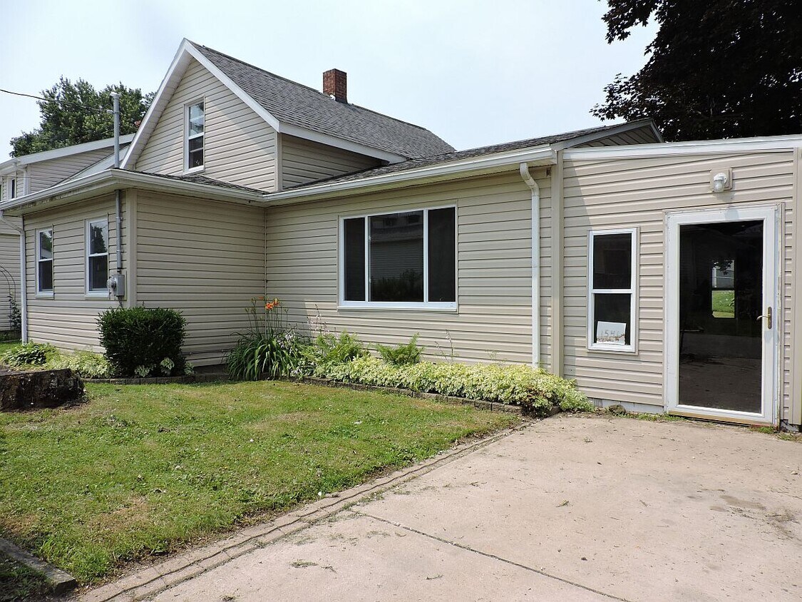 Foto principal - 1546 Raymond St