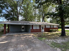 Building Photo - 3203 Harle St