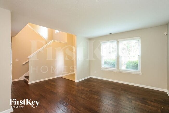 Building Photo - 3908 Rosefinch Cir