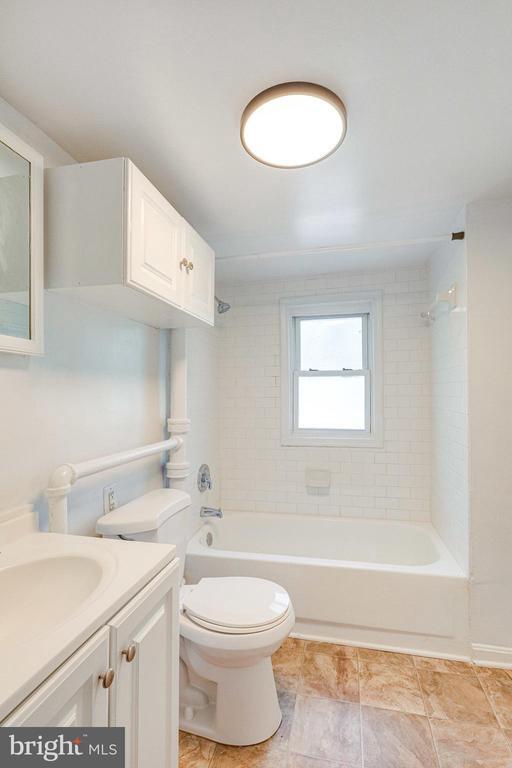 Foto del edificio - 5805 Arnet St