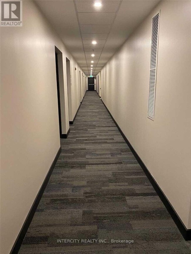 Building Photo - 430 Essa Rd