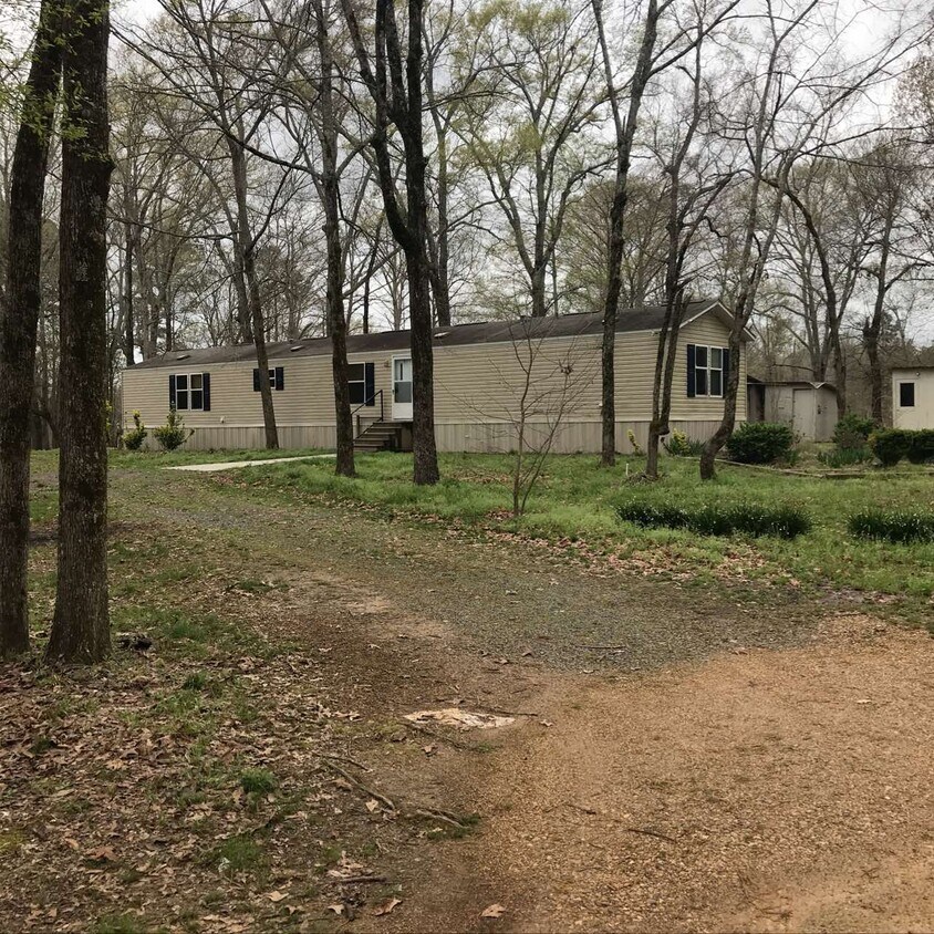 298 Loch Lomond Dr, Farmerville, LA 71241 House Rental in Farmerville