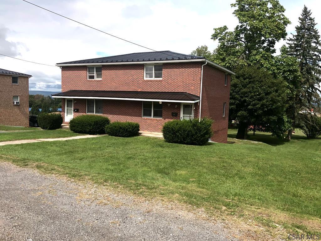Primary Photo - 310-312 Chrysler Ave