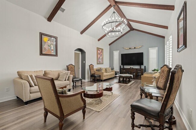 Foto del edificio - 703 Canyon Garden Dr