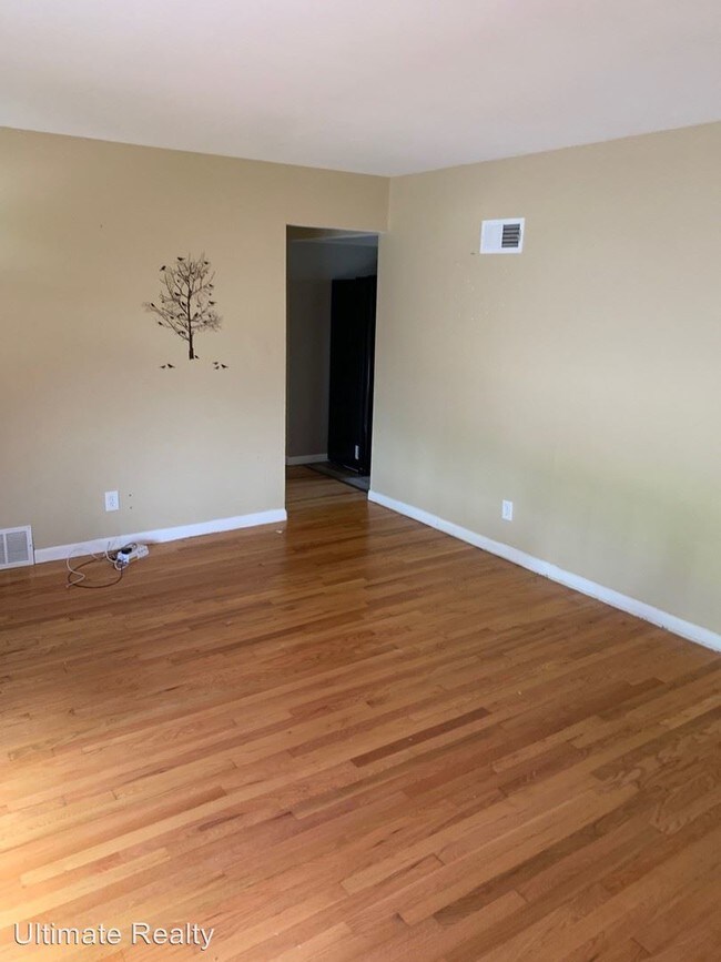 Building Photo - 3 br, 2 bath House - 1140 Mullanphy Rd.