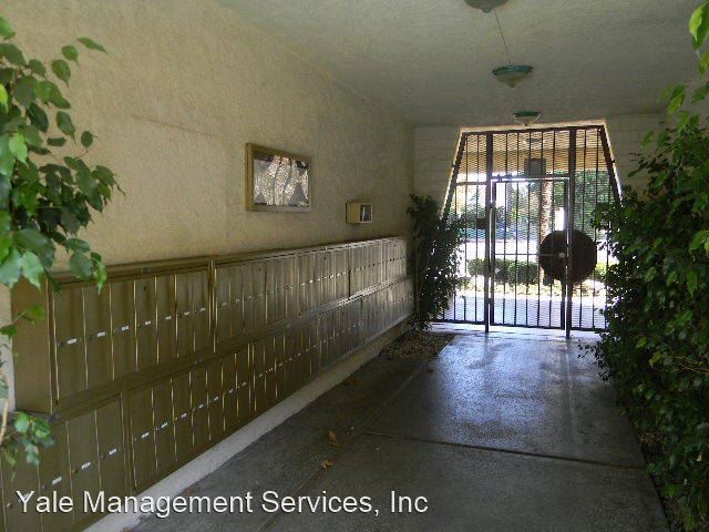 Foto del edificio - 7909 Topanga Canyon Blvd
