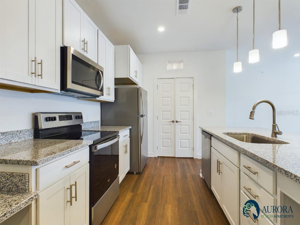 Foto principal - 2150 NW 21st St