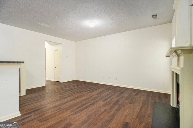 Foto del edificio - 2781 Parkway Cove