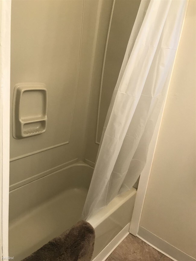 Foto del edificio - 1548 Broadway Ave NW