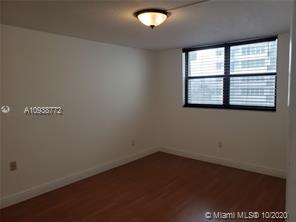 Building Photo - 1621 Collins Ave