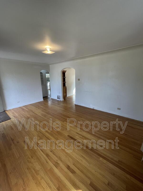 Building Photo - 3006 Depew St