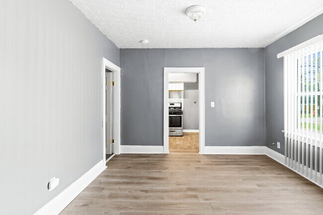 Foto del edificio - 977 E 17th Ave