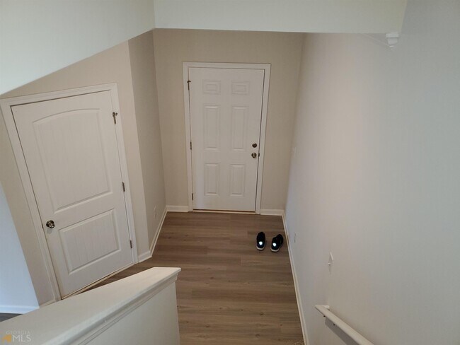Building Photo - 5008 Fawnwood Dr