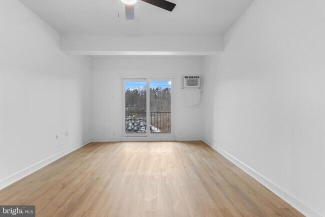 Building Photo - 4930 West Chester Pike