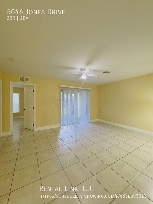 Building Photo - 5046 Jones Dr