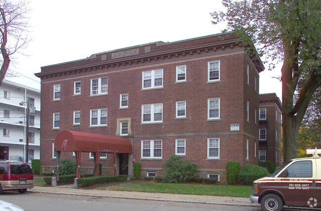 Foto del edificio - Greenleaf Arms