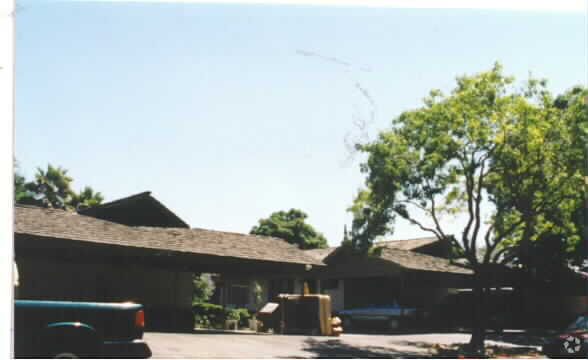 Primary Photo - 517 Easy St