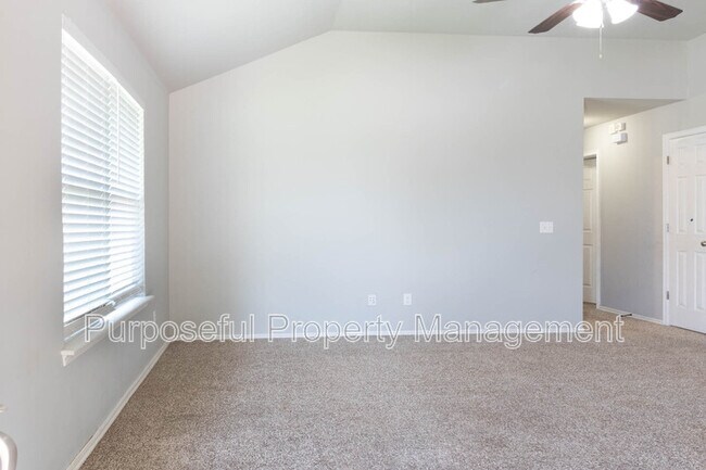 Foto del edificio - 617 SW 36th St