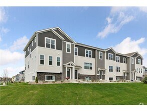 Building Photo - 4730 Bottlebrush Ln