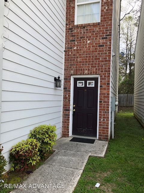 Foto del edificio - 5080 Windsor Forrest Ln