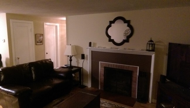 Living Room - 508 Nottingham Rd