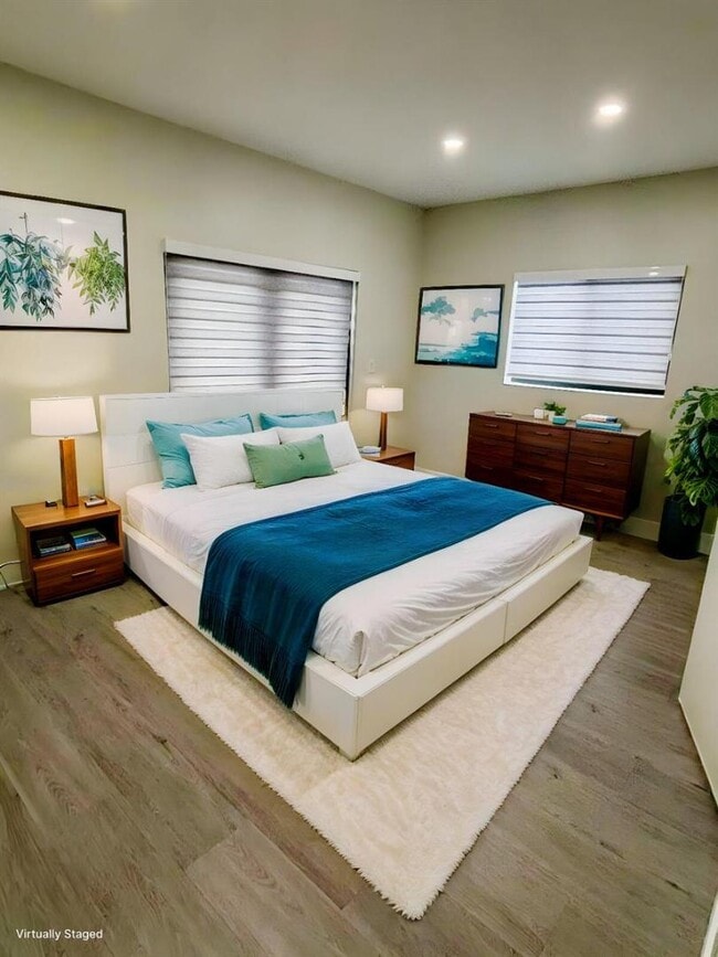 Building Photo - 2210 W 5th Way